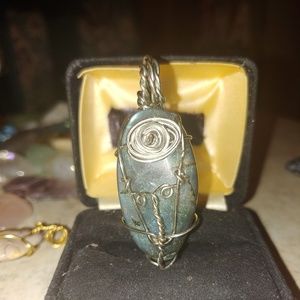 Labradorite pendant ( original handmade)
